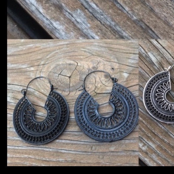 Goddess BLACK Vintage Hoop Earrings With Gift BAG - Picture 3 of 4